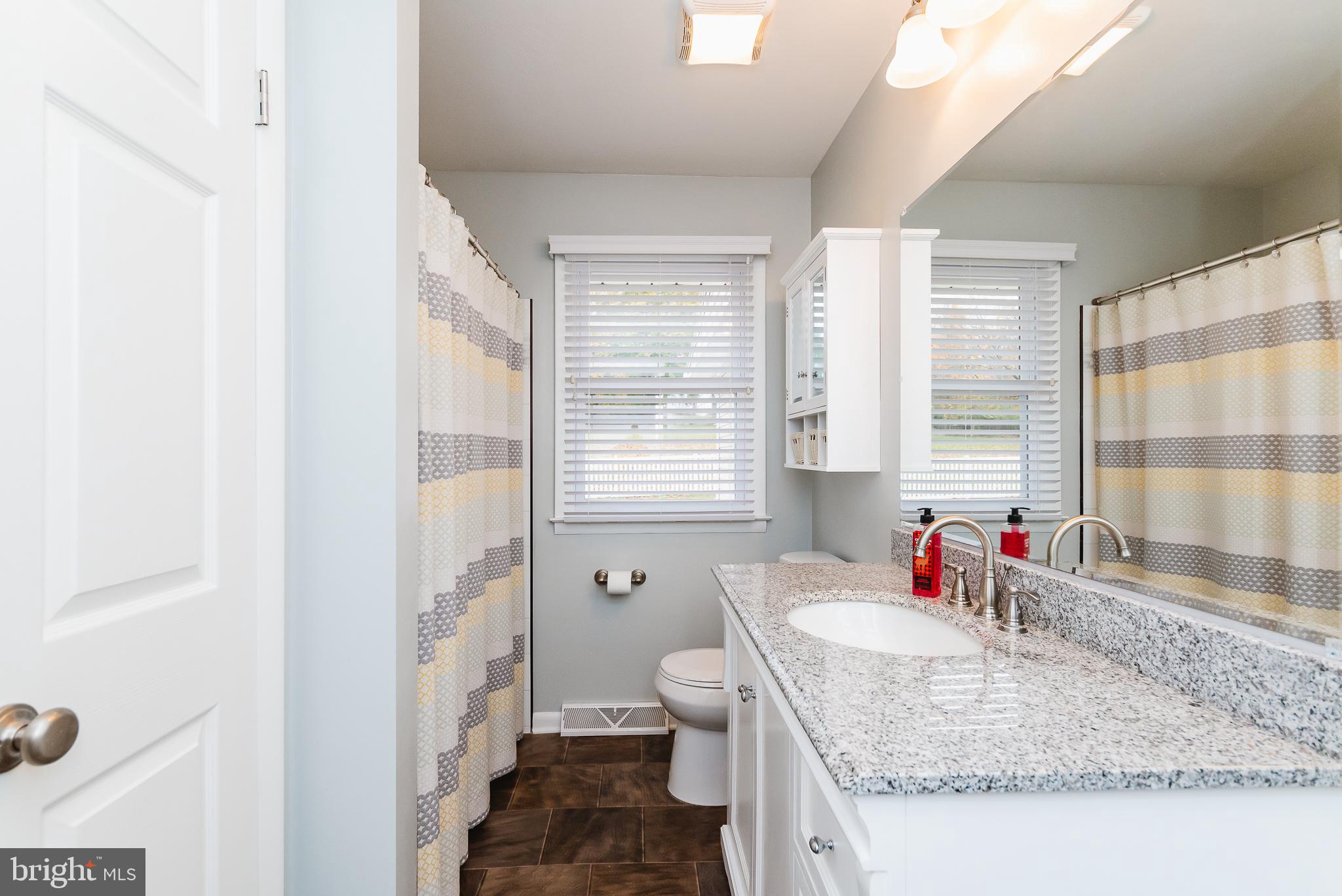 33 Valley View Drive Hanover, PA 17331 - Photo 39 of 65 Hall Bath