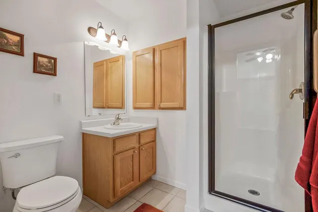 $260,000 | 2085 Country View Court, Tonganoxie, KS 66086