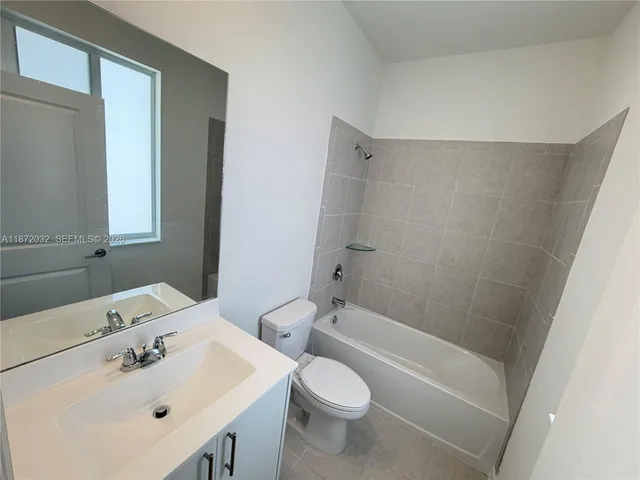 $2,600 | 1355 Southeast 7th Terrace, Homestead, FL 33034