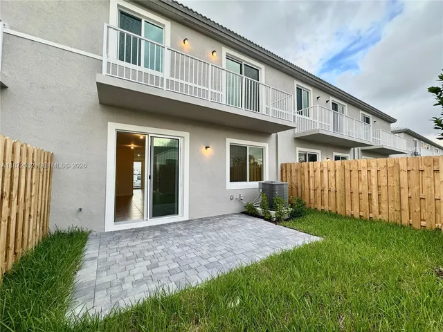 $2,600 | 1355 Southeast 7th Terrace, Homestead, FL 33034