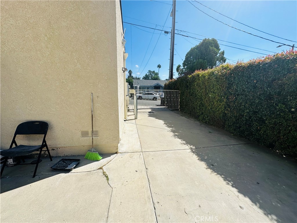 9961 Marcus Avenue, Unit 1 Tujunga, CA 91042 - Photo 11 of 16 a workspace with furniture and a window
