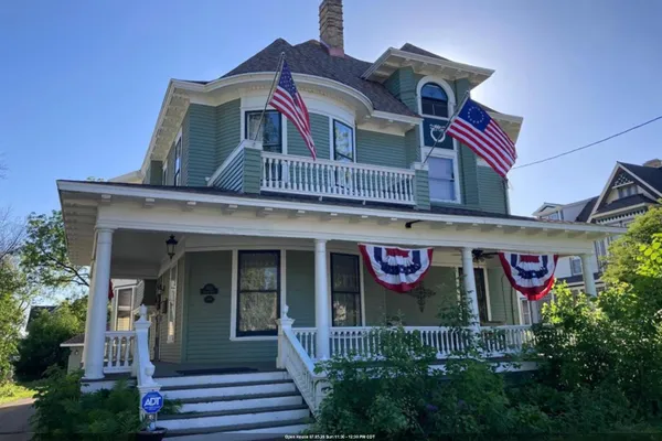 $439,900 | 1133 Algoma Boulevard, Oshkosh, WI 54901