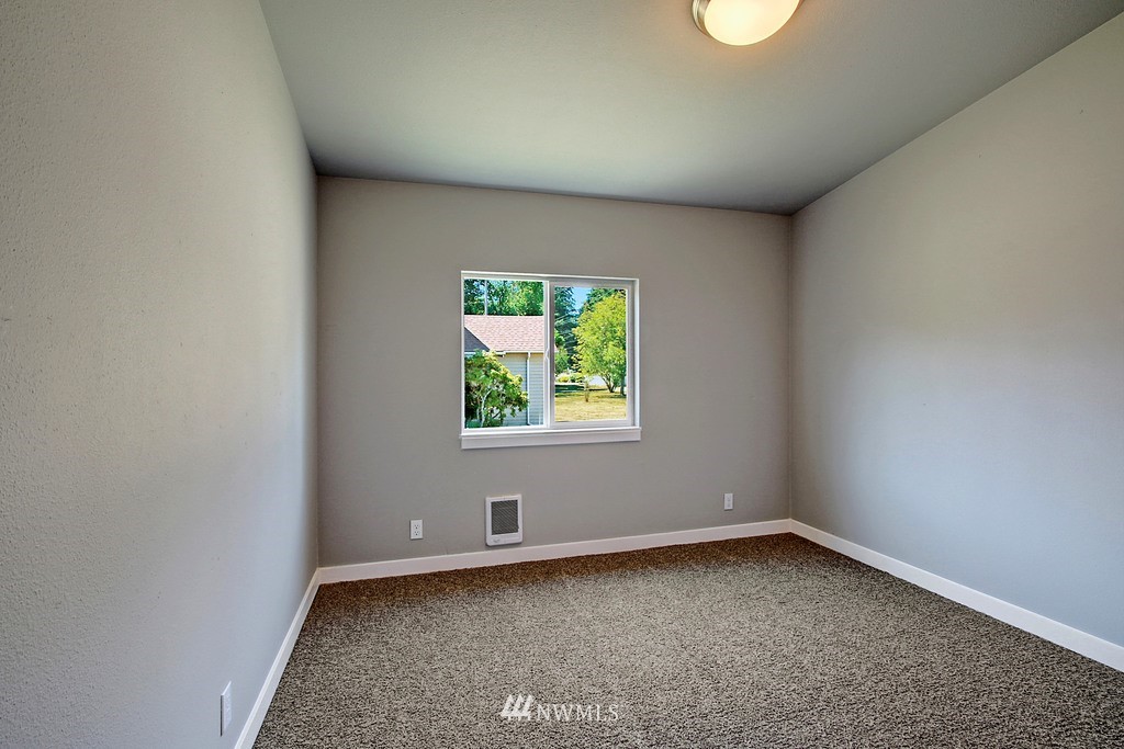 24590 Wicker Road Sedro-Woolley, WA 98284 - Photo 14 of 17 Gallery Image 14