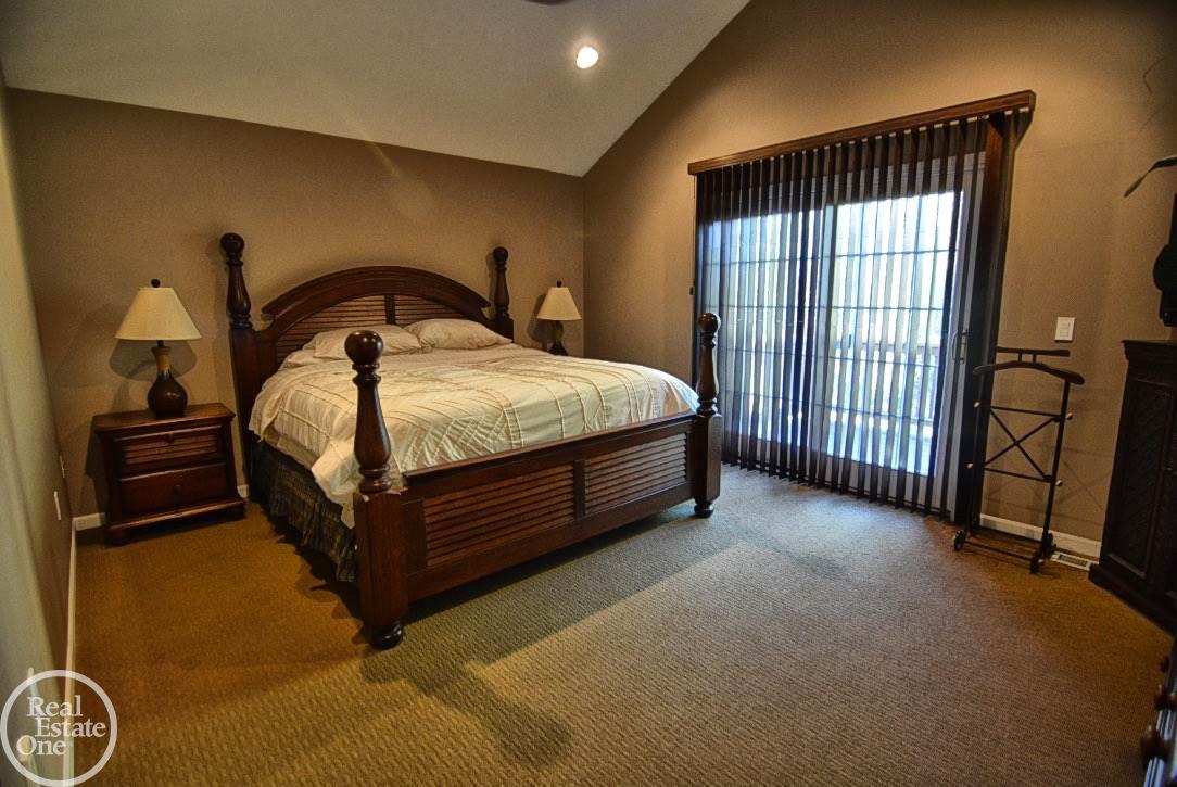 2052 Reagan Drive Rochester Hills, MI 48309 - Photo 29 of 70