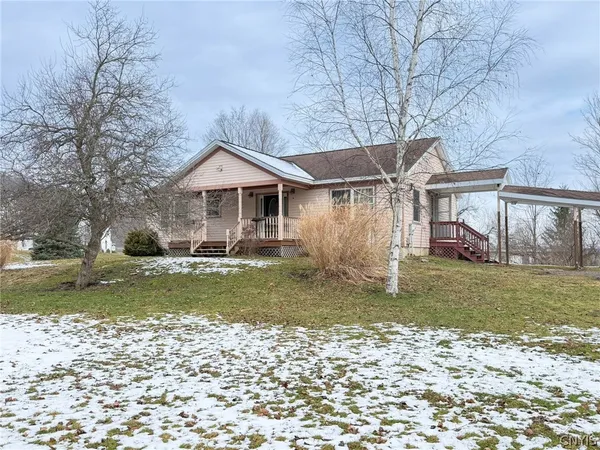 $305,000 | 1815 School Street, Brookfield, NY 13364