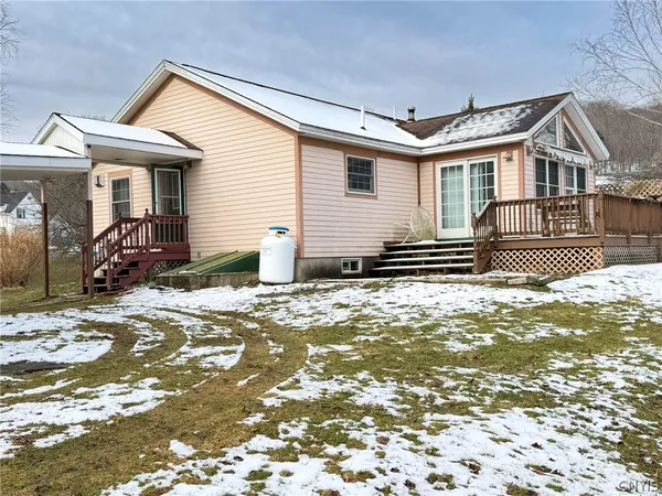$305,000 | 1815 School Street, Brookfield, NY 13364