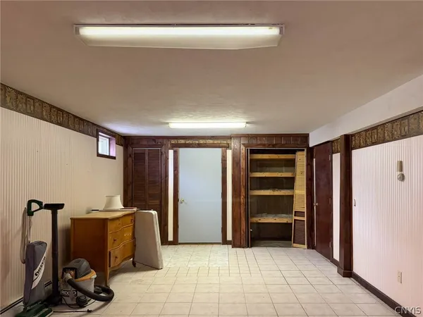 $305,000 | 1815 School Street, Brookfield, NY 13364