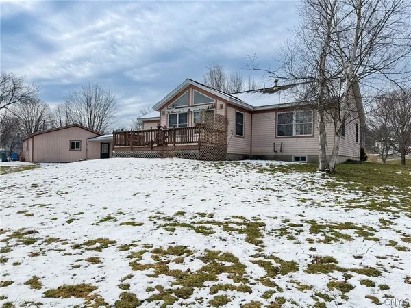 $305,000 | 1815 School Street, Brookfield, NY 13364