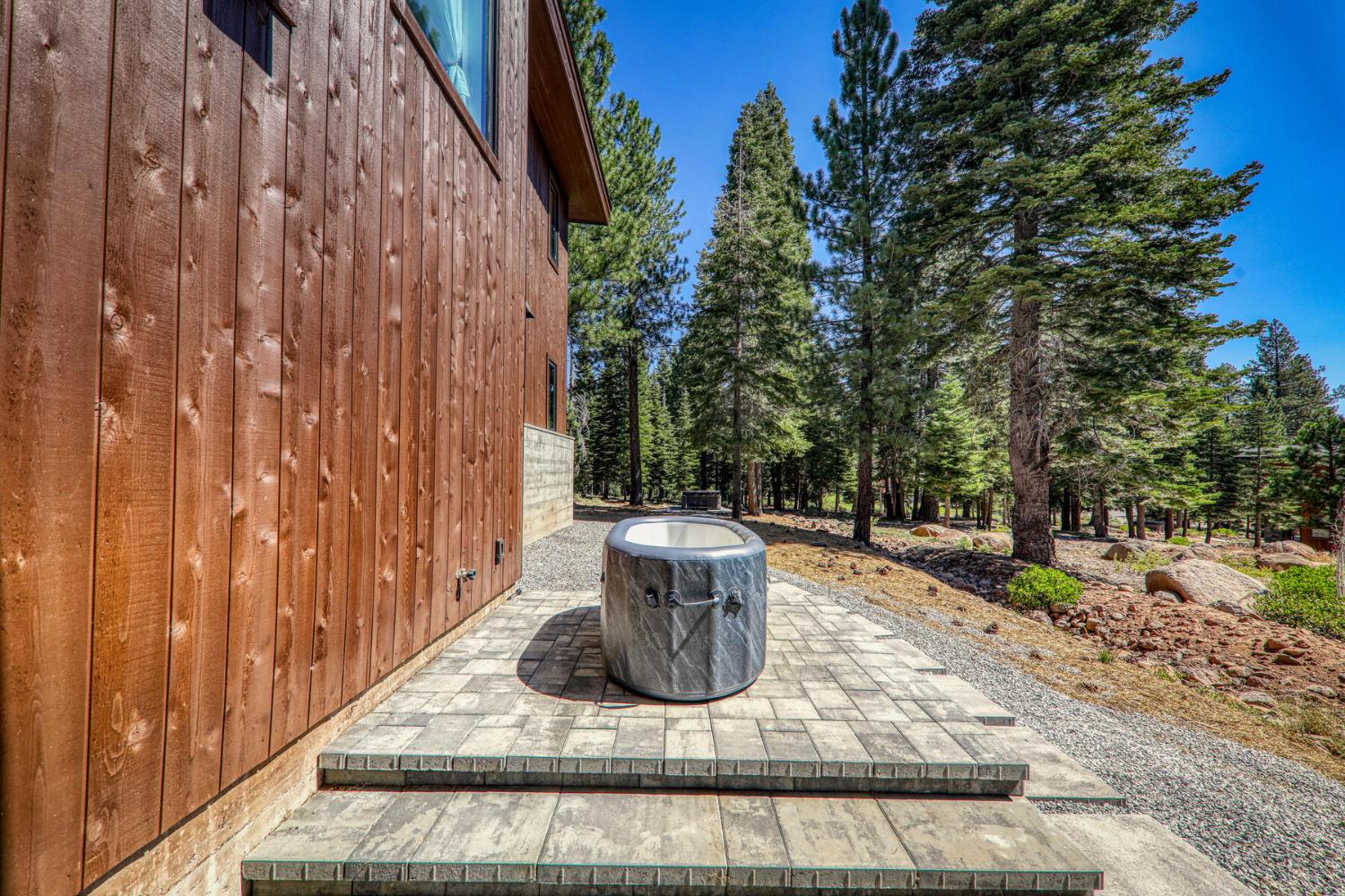 9287 Brae Road Truckee, CA 96161 - Photo 38 of 51
