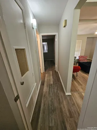 $1,595 | 5814 Cliffmont Drive, San Antonio, TX 78250