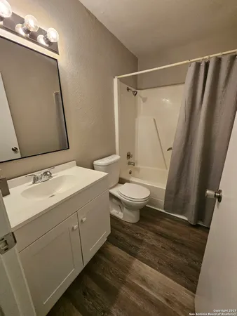 $1,595 | 5814 Cliffmont Drive, San Antonio, TX 78250