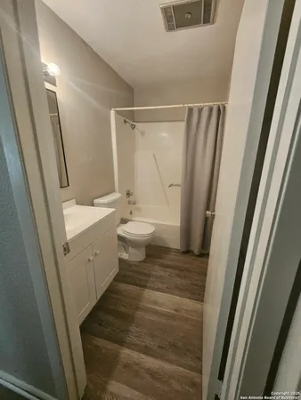 $1,595 | 5814 Cliffmont Drive, San Antonio, TX 78250