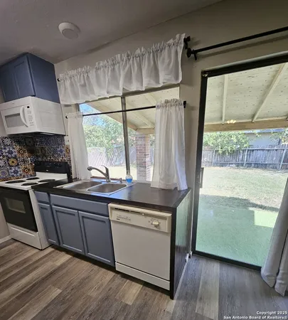 $1,595 | 5814 Cliffmont Drive, San Antonio, TX 78250