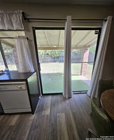 $1,595 | 5814 Cliffmont Drive, San Antonio, TX 78250