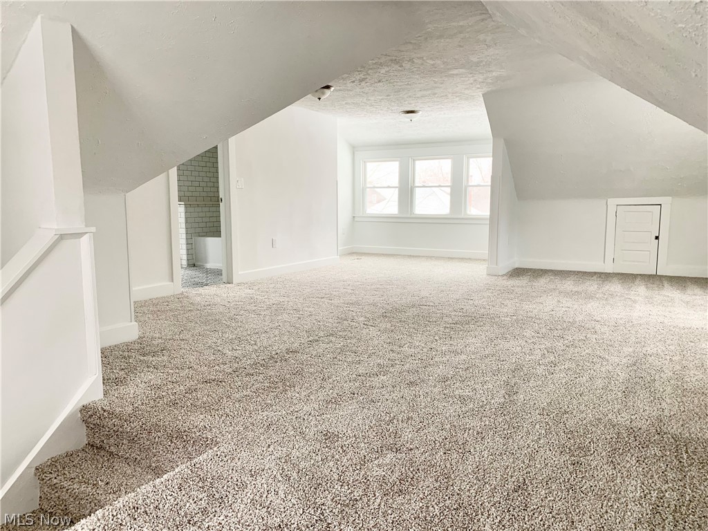 2800 Coleridge Road Cleveland, OH 44118 - Photo 26 of 35