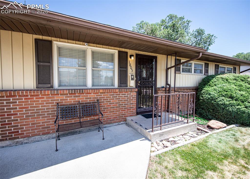 1805 Couch Place Colorado Springs, CO 80911 - Photo 2 of 34