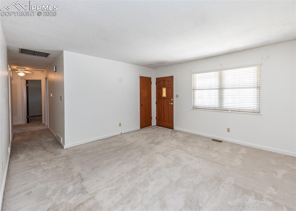 1805 Couch Place Colorado Springs, CO 80911 - Photo 5 of 34