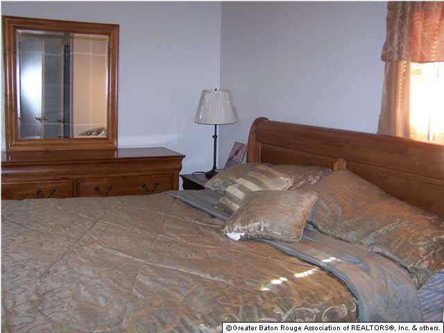 3748 Webb Drive Baton Rouge, LA 70805 - Photo 4 of 9