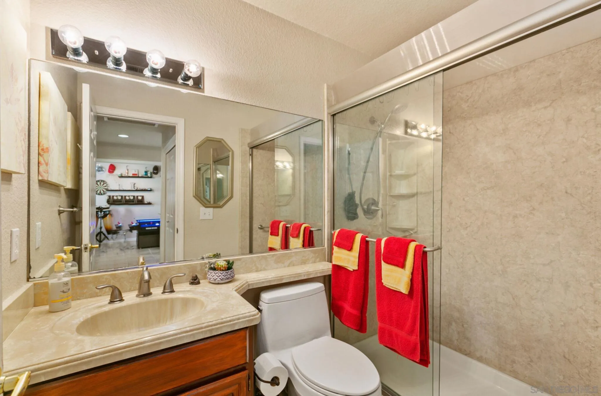 9018 Circle R Oaks Lane Escondido, CA 92026 - Photo 30 of 34 a bathroom with a toilet sink vanity tub and shower