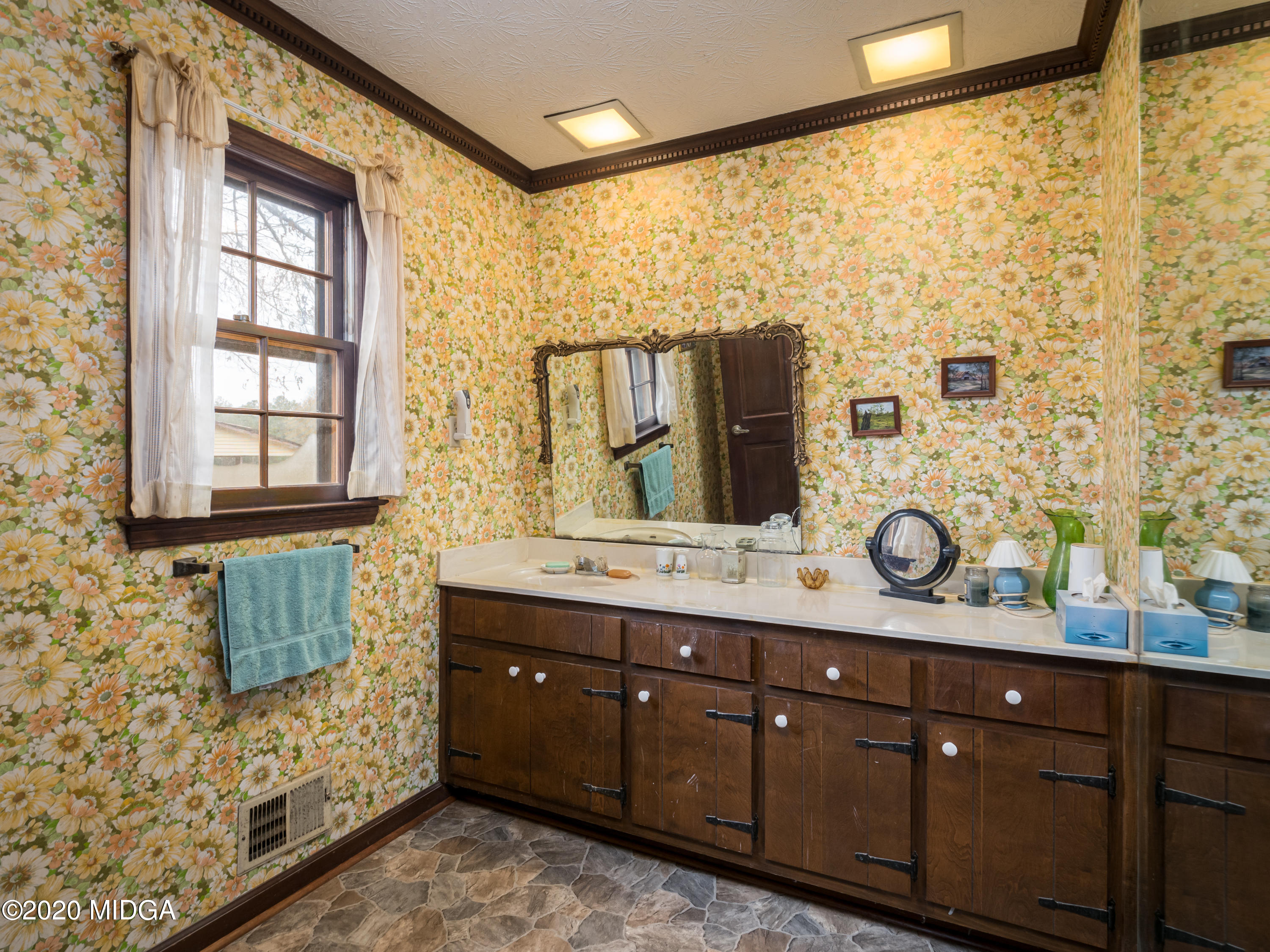 115 Hasty Road Jackson, GA 30233 - Photo 21 of 36 a bathroom with a double vanity sink mirror and shower