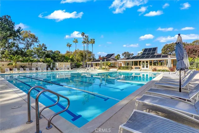 $1,499,000 | 7012 Little Harbor Drive, Huntington Beach, CA 92648