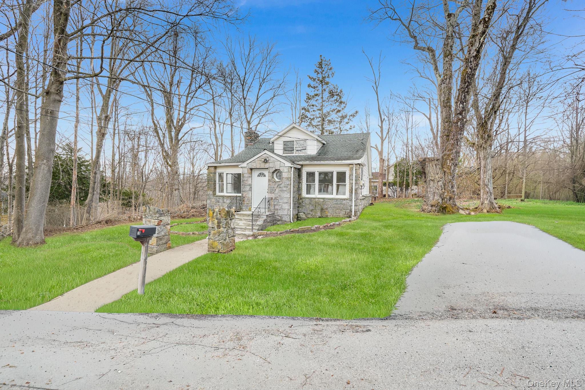 24 Amazon Road Carmel, NY 10512 - Photo 2 of 27