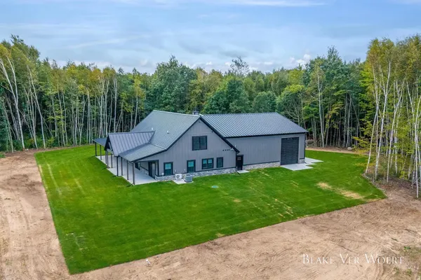 $2,750,000 | 360 12 Mile Road, Remus, MI 49340
