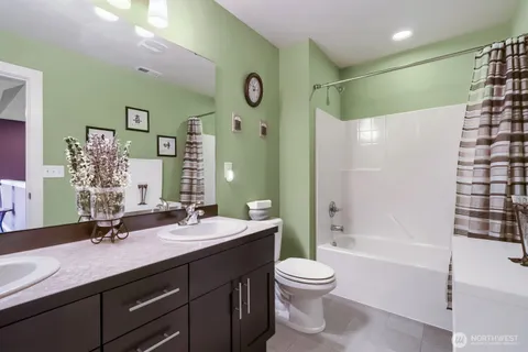 $925,950 | 10701 Southeast 188th Street, Renton, WA 98055