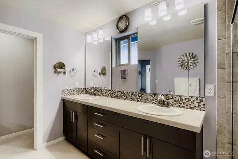 $925,950 | 10701 Southeast 188th Street, Renton, WA 98055