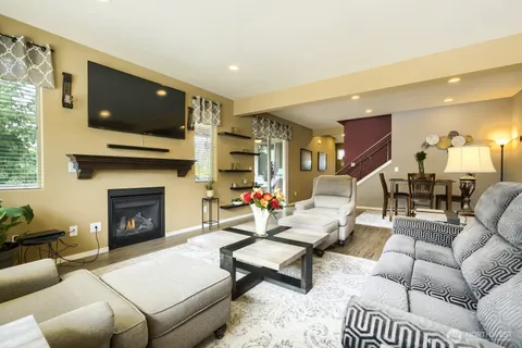 $925,950 | 10701 Southeast 188th Street, Renton, WA 98055