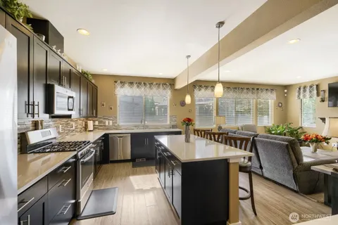 $925,950 | 10701 Southeast 188th Street, Renton, WA 98055