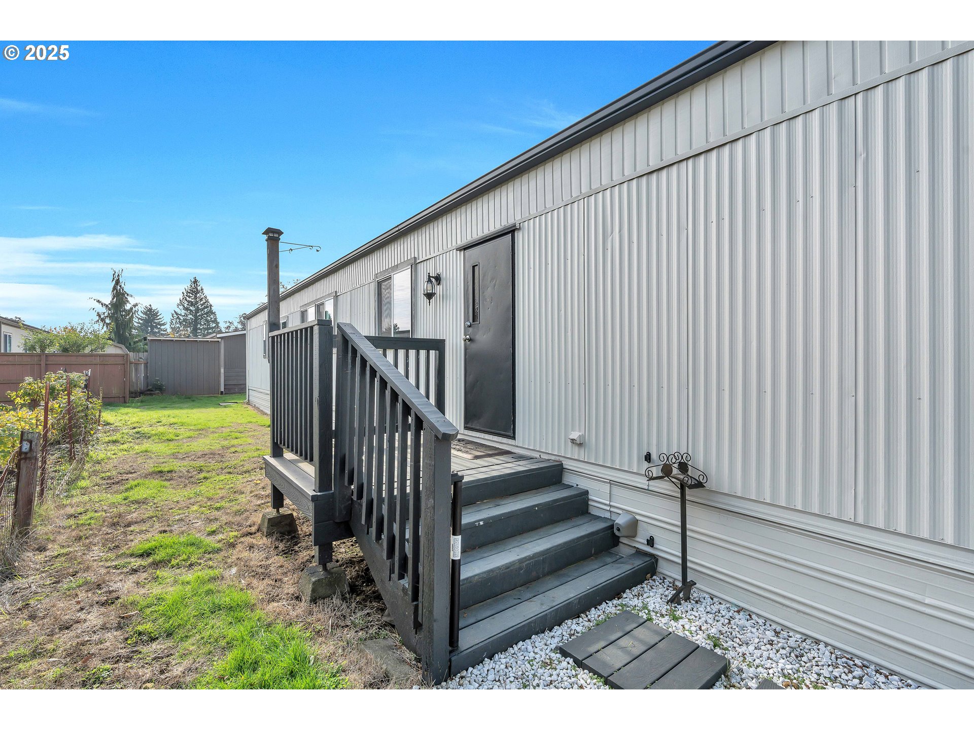 10701 Southeast Highway 212, Unit J3 Clackamas, OR 97015 - Photo 23 of 42 a view of entryway