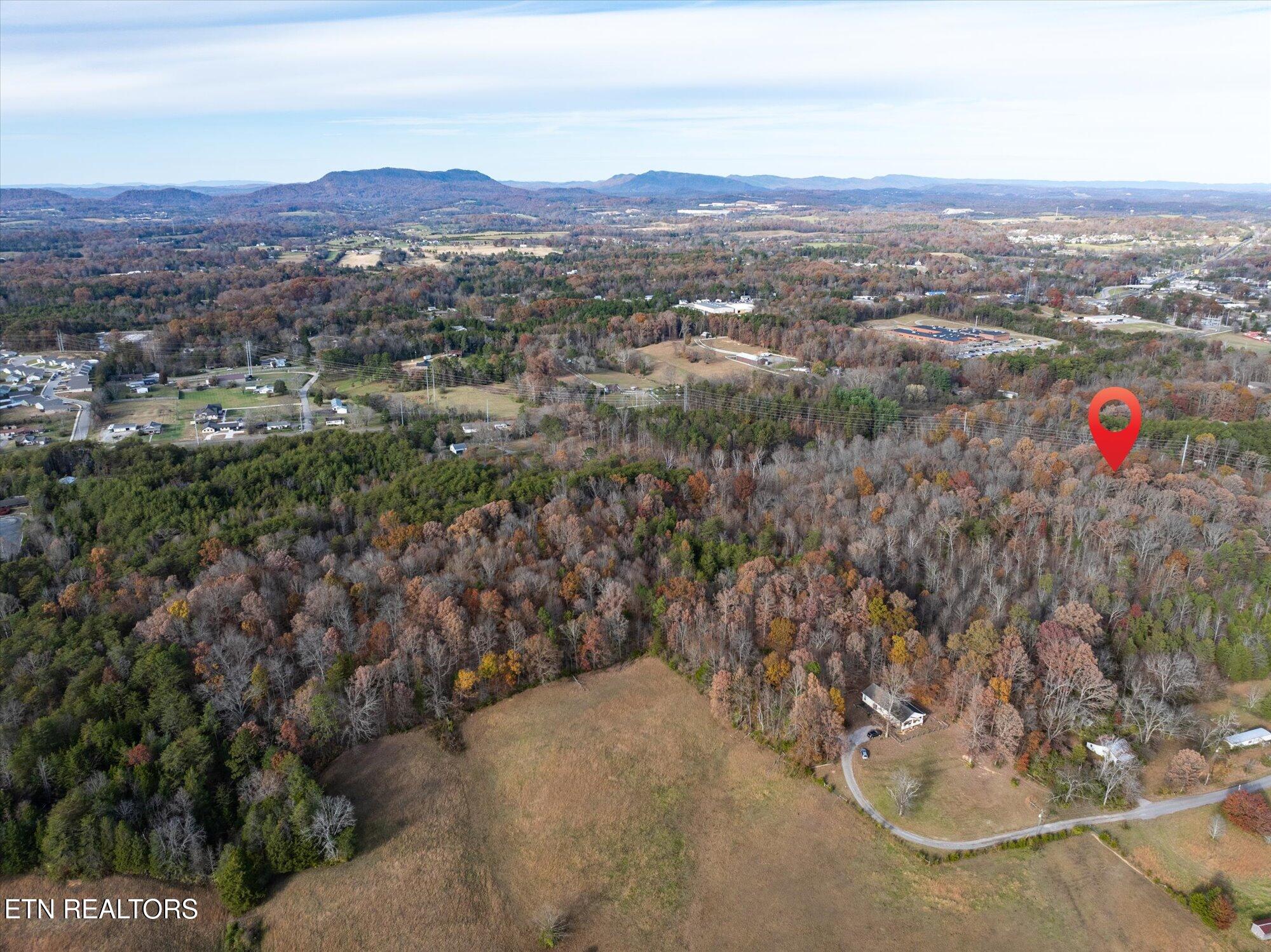 513 McCubbins Road Knoxville, TN 37924 - Photo 9 of 10 03-513-McCubbins-Rd-Knoxville-TN-3