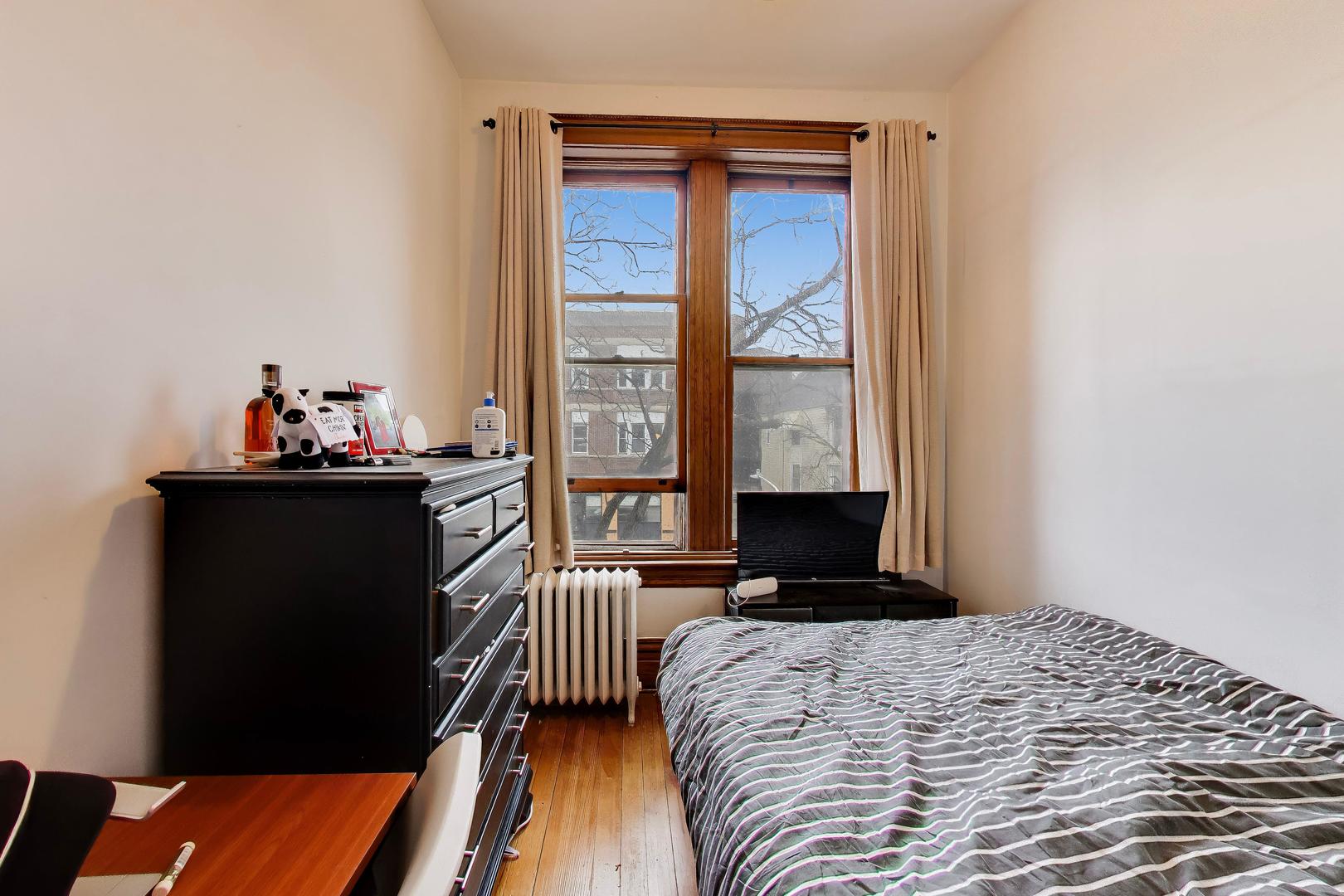 2815 North Racine Avenue, Unit 2 Chicago, IL 60657 - Photo 11 of 15