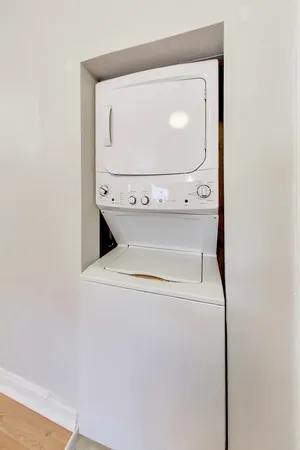 $4,900 | 2815 North Racine Avenue, Unit 2, Chicago, IL 60657