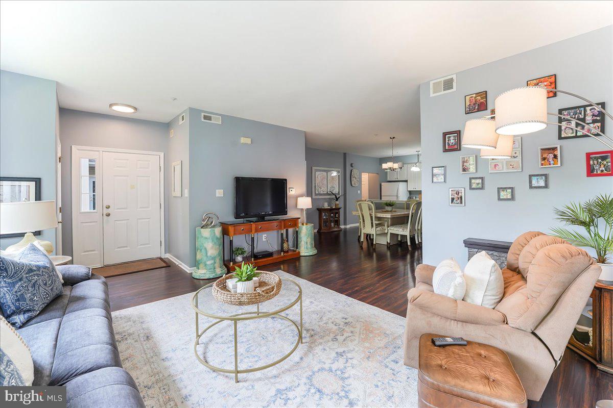 1306 Nicklaus Drive, Unit 134 Springfield, PA 19064 - Photo 6 of 22 Open Flow