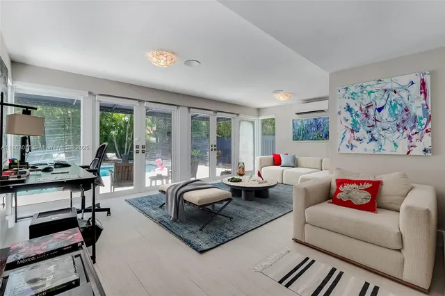 $3,195,000 | 7255 Southwest 55th Avenue, Miami, FL 33143