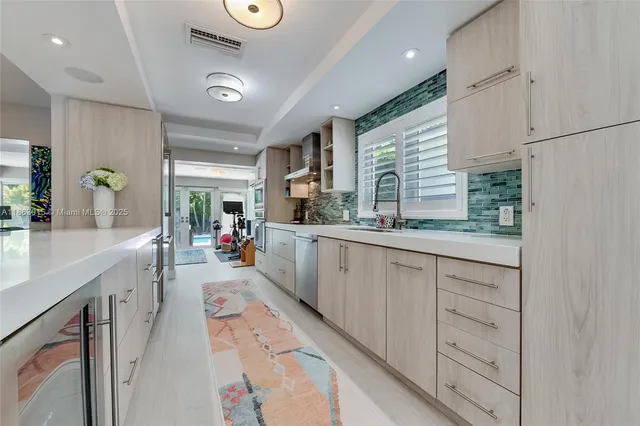 $3,195,000 | 7255 Southwest 55th Avenue, Miami, FL 33143