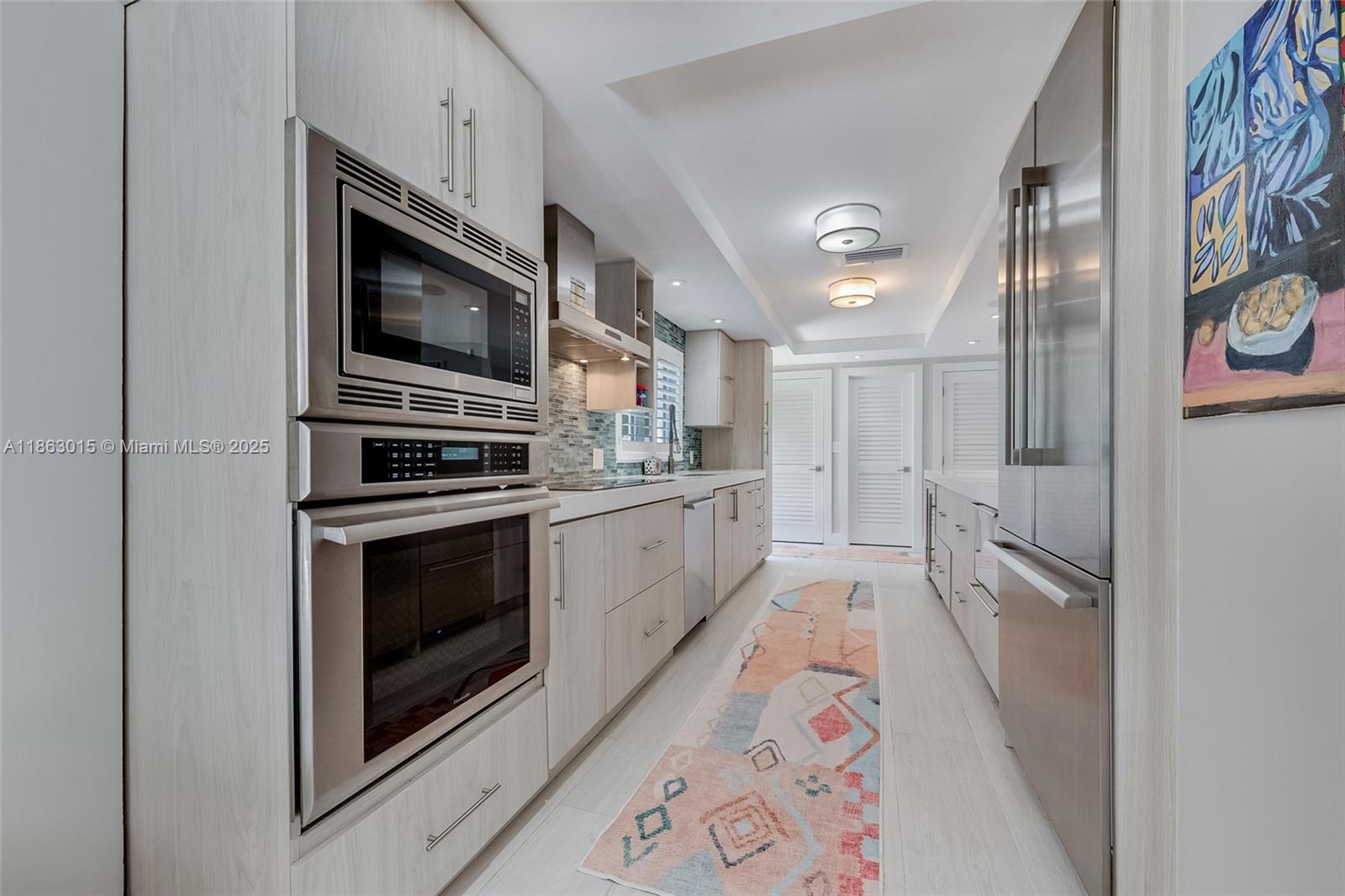 7255 Southwest 55th Avenue Miami, FL 33143 - Photo 19 of 40