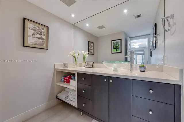 $3,195,000 | 7255 Southwest 55th Avenue, Miami, FL 33143