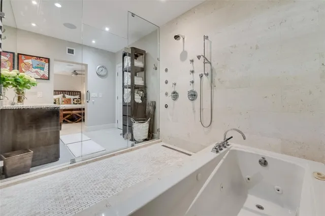 $3,195,000 | 7255 Southwest 55th Avenue, Miami, FL 33143