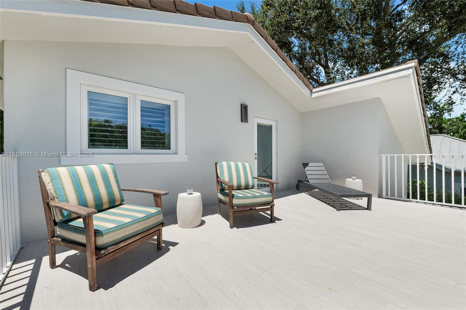 7255 Southwest 55th Avenue Miami, FL 33143 - Photo 33 of 40 Overlooking pool