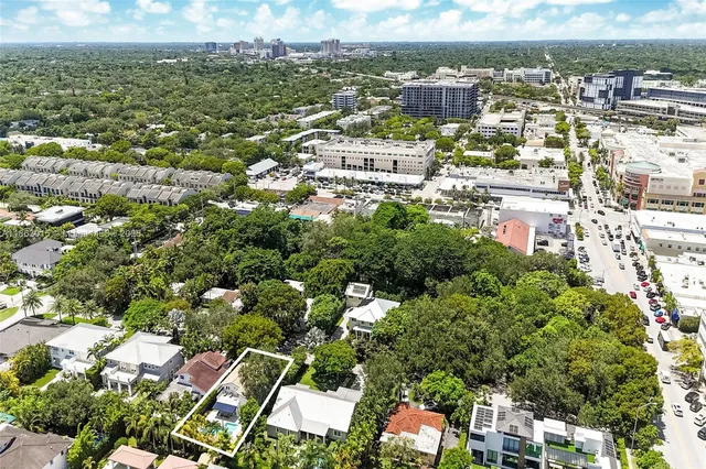 $3,195,000 | 7255 Southwest 55th Avenue, Miami, FL 33143