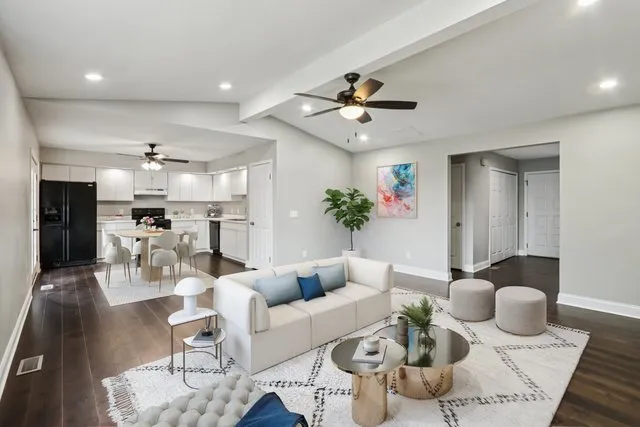 $267,900 | 3103 Timberline Drive, Champaign, IL 61822