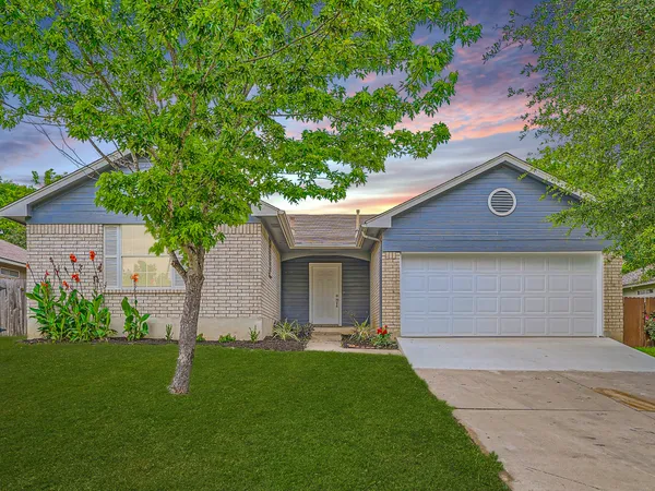 $2,100 | 905 Jasmine Trail, Georgetown, TX 78626