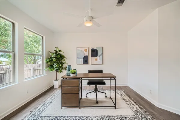 $2,100 | 905 Jasmine Trail, Georgetown, TX 78626