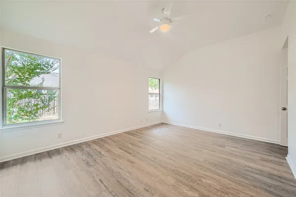 $2,100 | 905 Jasmine Trail, Georgetown, TX 78626