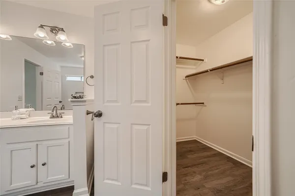 $2,100 | 905 Jasmine Trail, Georgetown, TX 78626