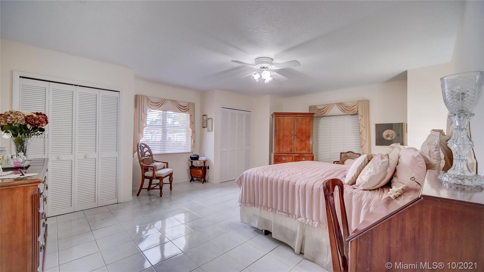 8453 Southwest 83rd Street Miami, FL 33143 - Photo 11 of 26 Gallery Image 11