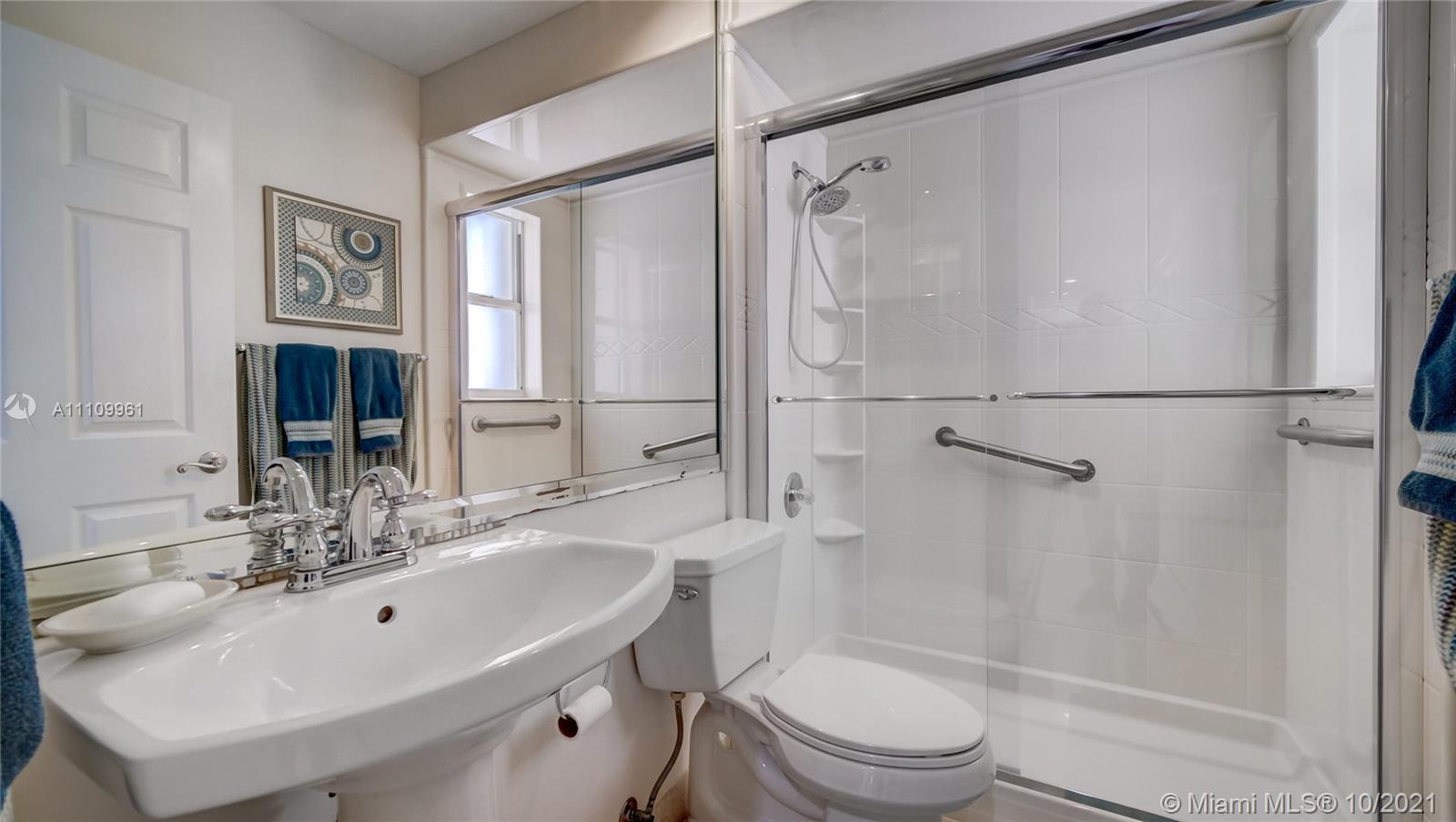 8453 Southwest 83rd Street Miami, FL 33143 - Photo 17 of 26 Gallery Image 17